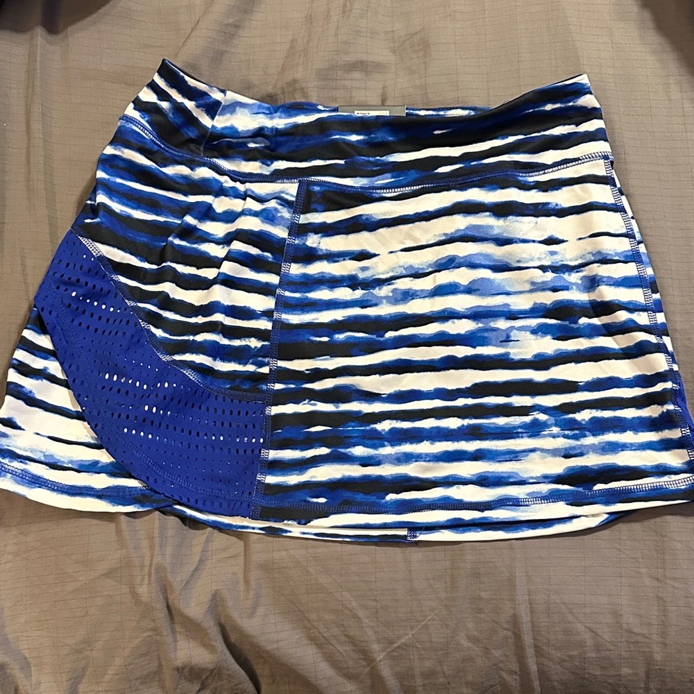 tek gear Blue and White Striped Athletic Skort Size Medium